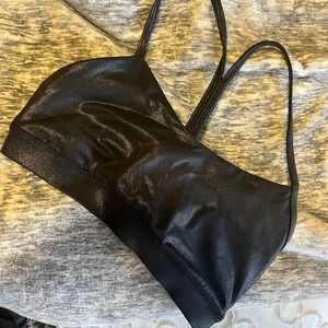 Lululemon Flow Y Bra- Black shine print (limited edition holiday 2021) size 6